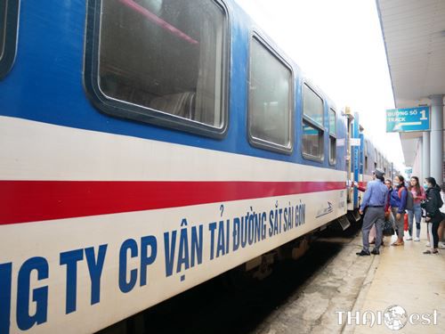 From Da Nang to Hue by Train: Travel Experience