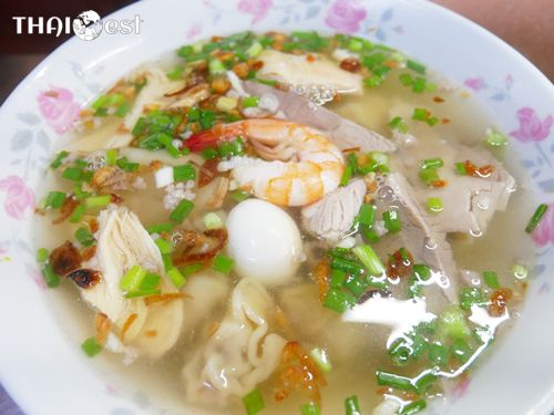 10 Must-Try Dishes in Ho Chi Minh City: Saigon Food