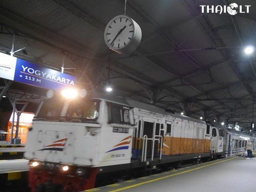 Travel from Yogyakarta to Mount Bromo by Overnight Train