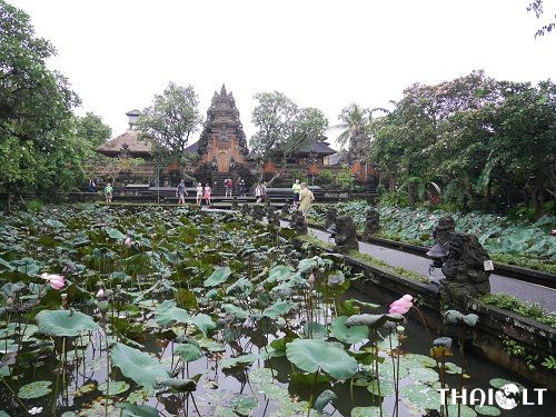 Balinese culture and temples