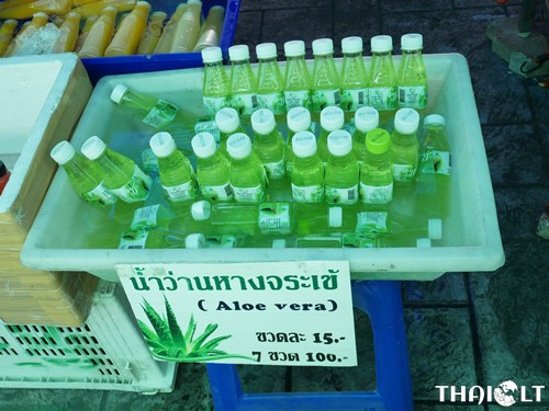 Aloe Vera juice  at Taling Chan Floating Market
