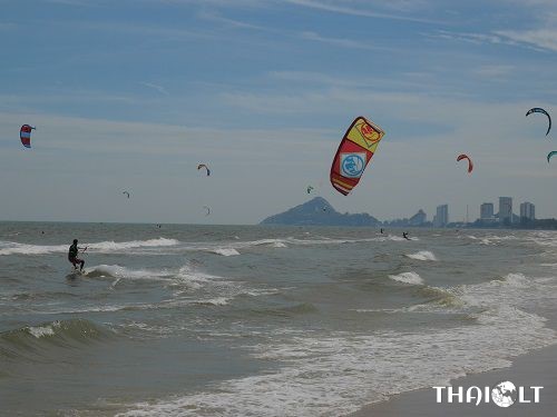 Kitesurfing in Hua Hin