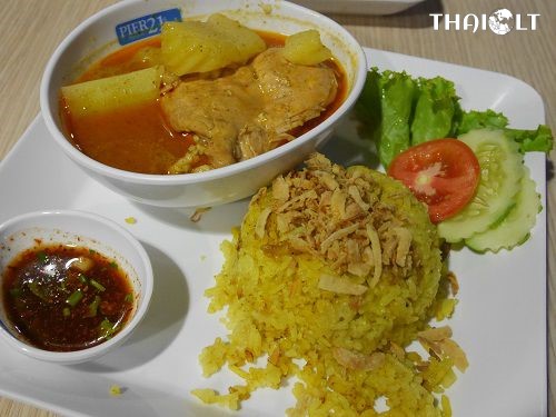 Massaman curry at Long Lae Yellow Curry Rice Restaurant (No. 4)