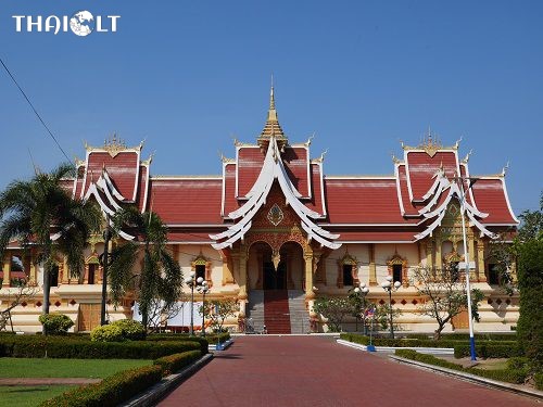 Pha That Luang Assembly Hall
