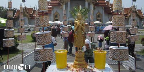Songkran in Thai temple