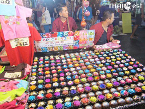 37 Best Souvenirs and Gifts to Buy in Thailand