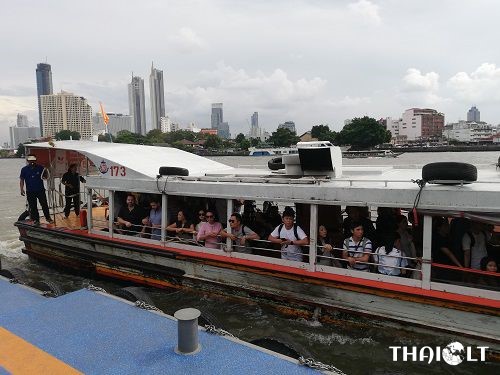 Bangkok River Boats - Chao Phraya Express Boat Service