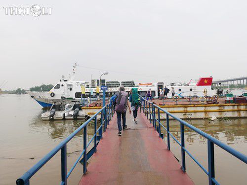 How to travel from Hanoi to Cat Ba Island