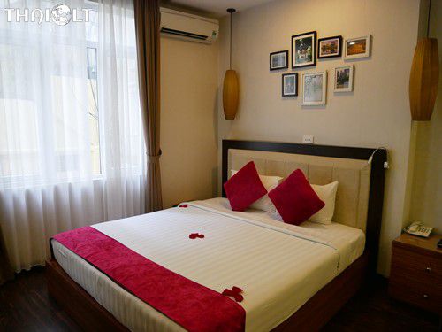 Hotel in Hanoi, Vietnam: Golden Moon Suite Hotel Review