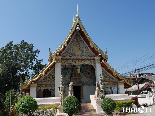 Wat Si Khun Mueang