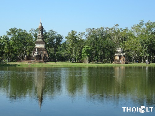 Wat Trapang Ngoen view from the lake